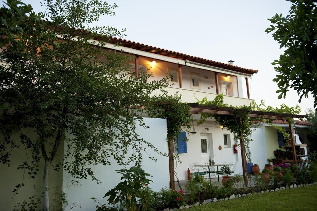 Yalis Studios Achladias Extérieur photo