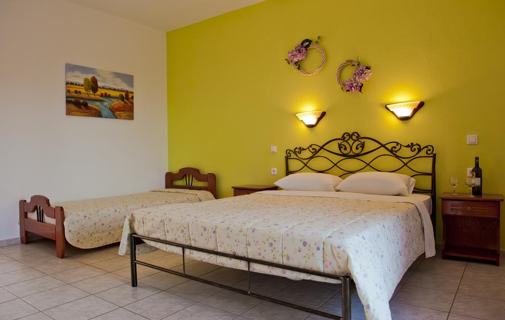 Yalis Studios Achladias Extérieur photo