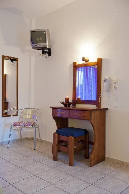 Yalis Studios Achladias Extérieur photo